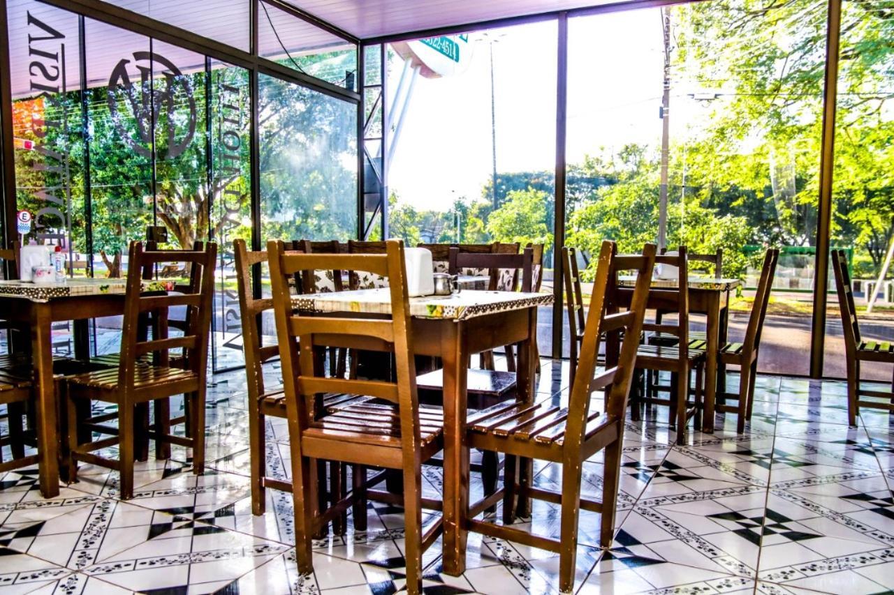 Visk Palace Hotel E Restaurante Фос ду Игуасу Екстериор снимка